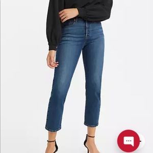 Levi’s Wedgie Straight Jeans